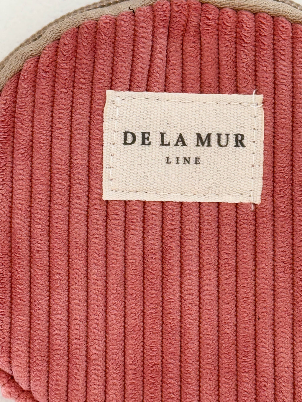 DE LA MUR LINE US Inc - Round Coin Purse Coral
