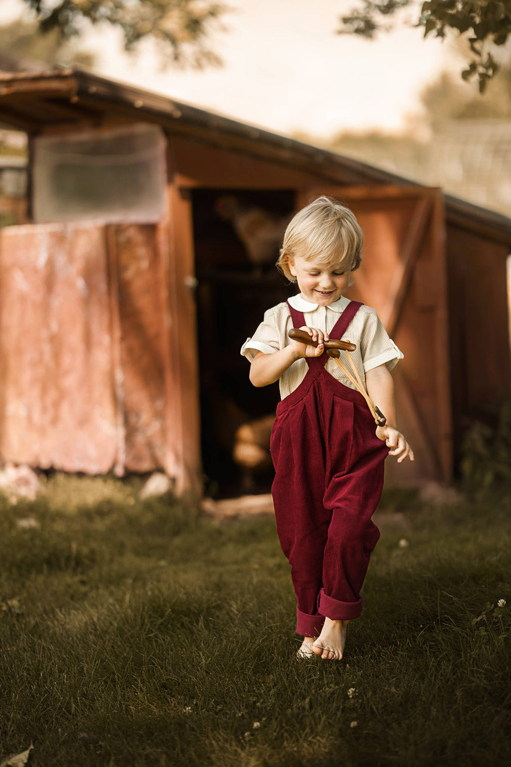 Lillies Dream - The Beetroot Suspender Pants: 9-12m (32 in)
