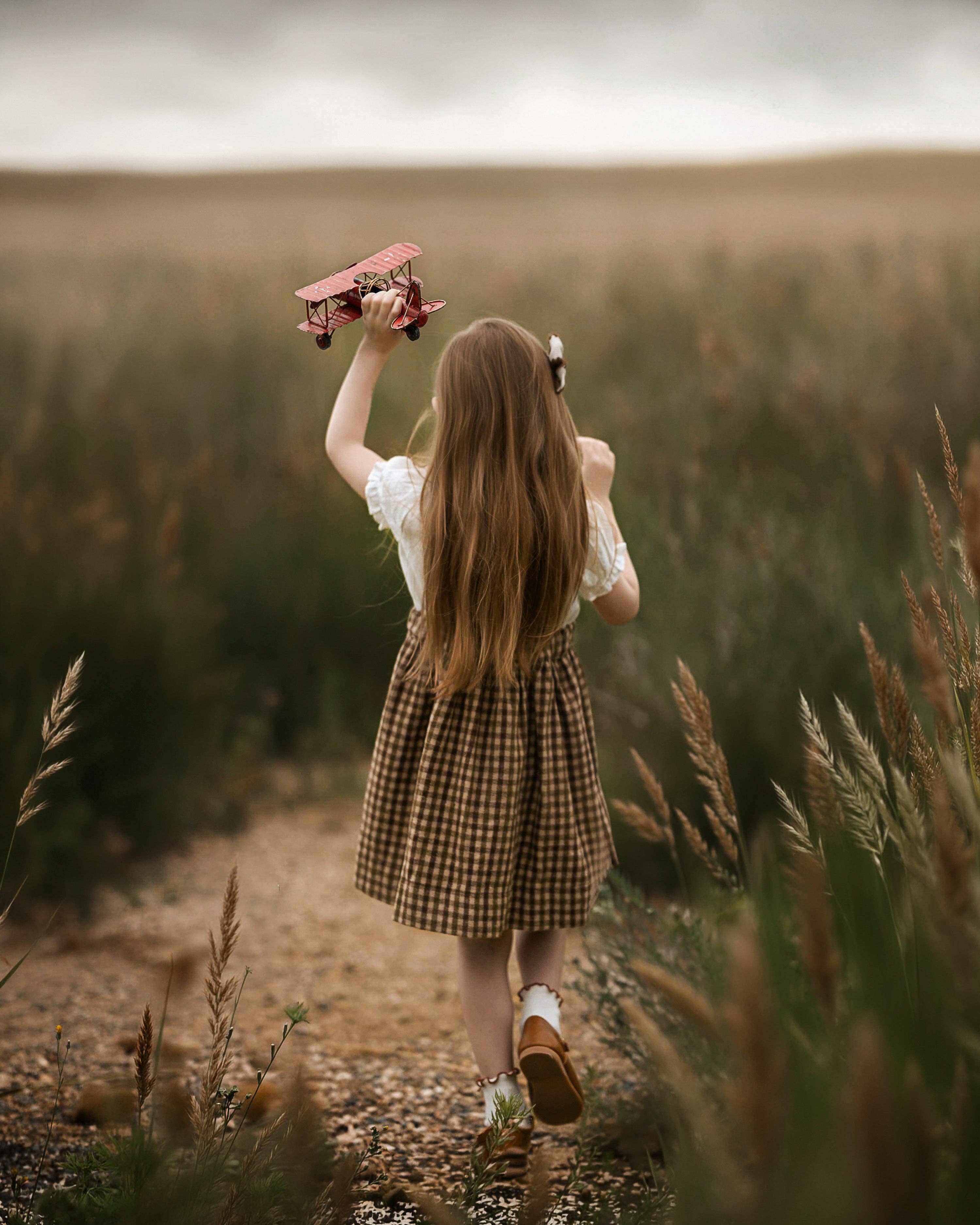 Lillies Dream - The Oak Gingham Pinafore: 4T (41 in)
