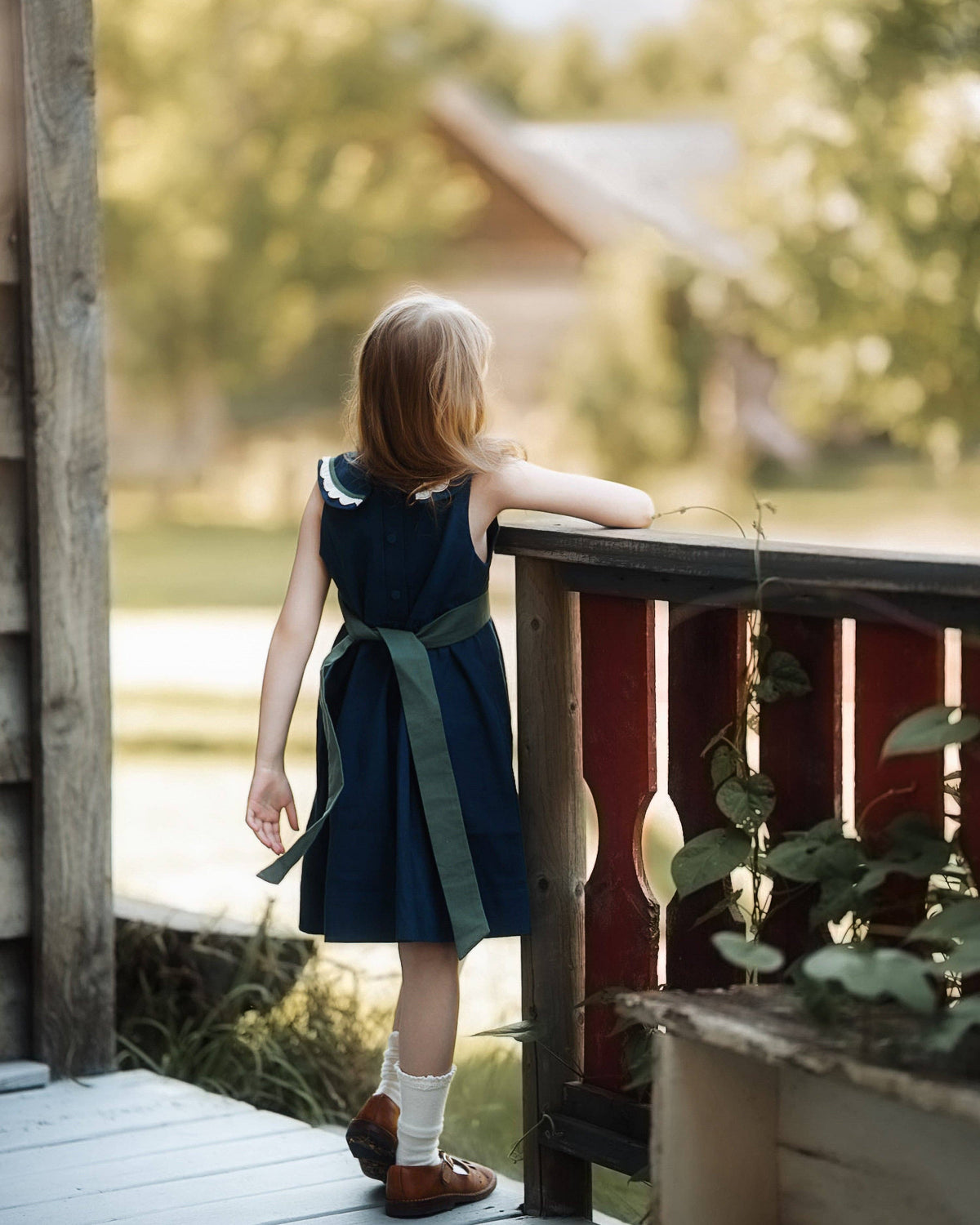 Lillies Dream - The Midnight Pinafore: 3T (38.5 in)