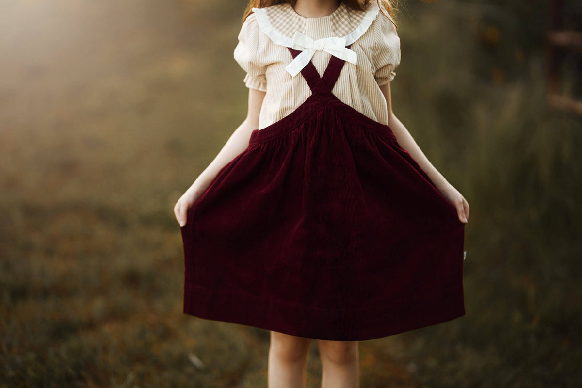 Lillies Dream - The Beetroot Pinafore: 3T (38.5 in)